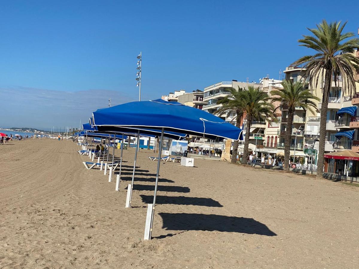 House On The Beach Calafell Luaran gambar