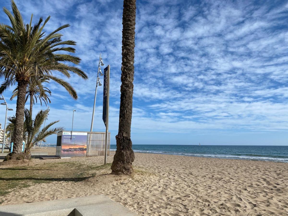 House On The Beach Calafell Luaran gambar