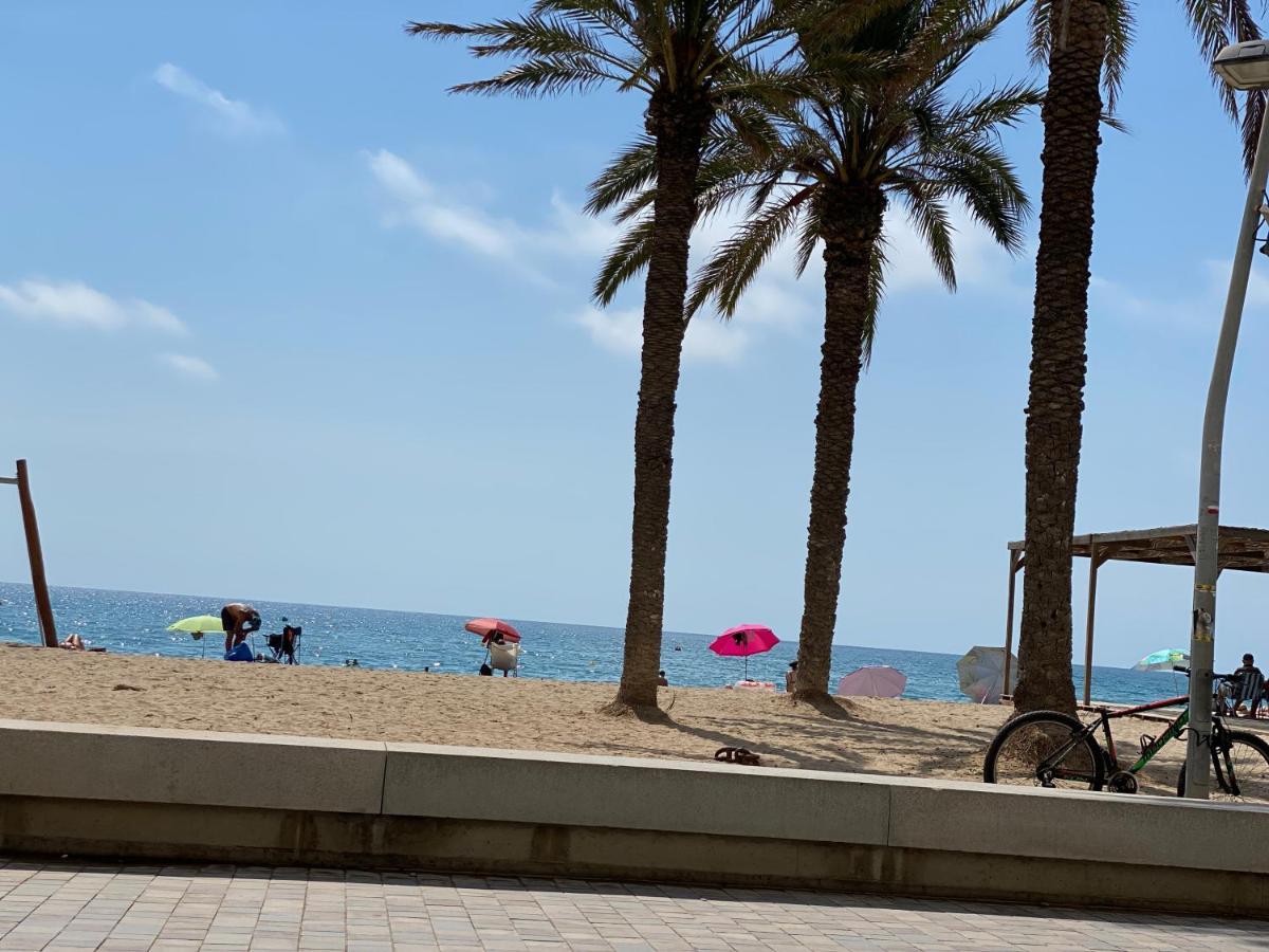 House On The Beach Calafell Luaran gambar