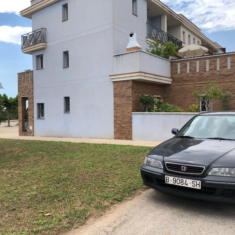 House On The Beach Calafell Luaran gambar