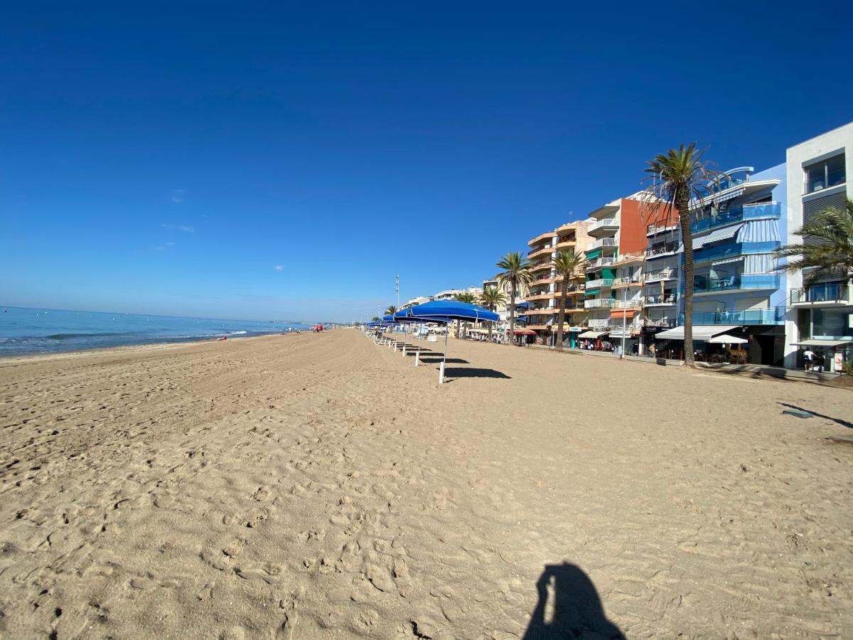 House On The Beach Calafell Luaran gambar