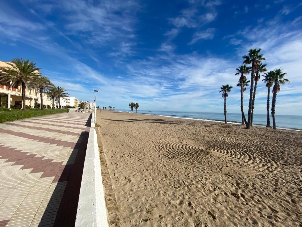 House On The Beach Calafell Luaran gambar